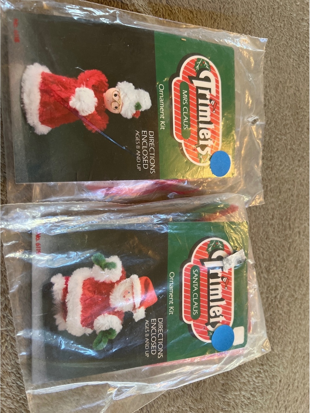 Trimits Magic Fingers Christmas Kit - Santa Claus and Mrs. Claus Ornament Kit